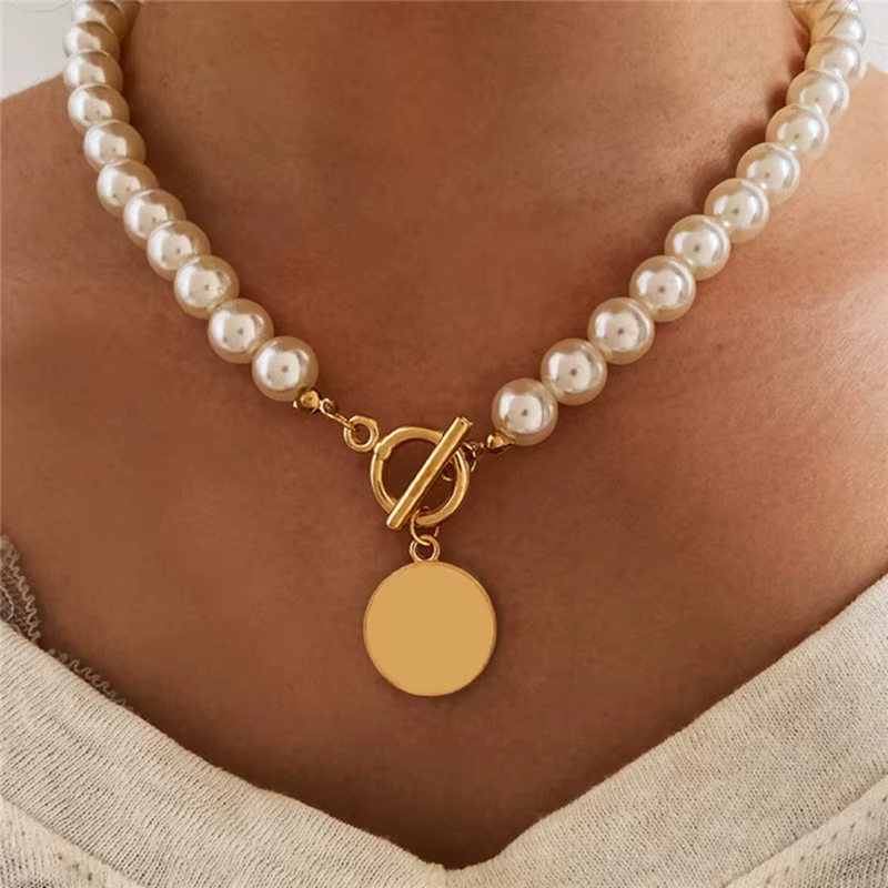 Collier ras du cou en perles pour femmes