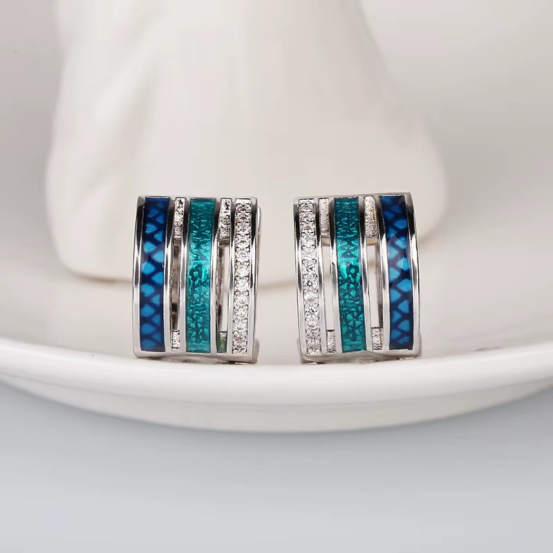 Boucles d'Oreilles Géométriques à Trois Rangées pour Femme