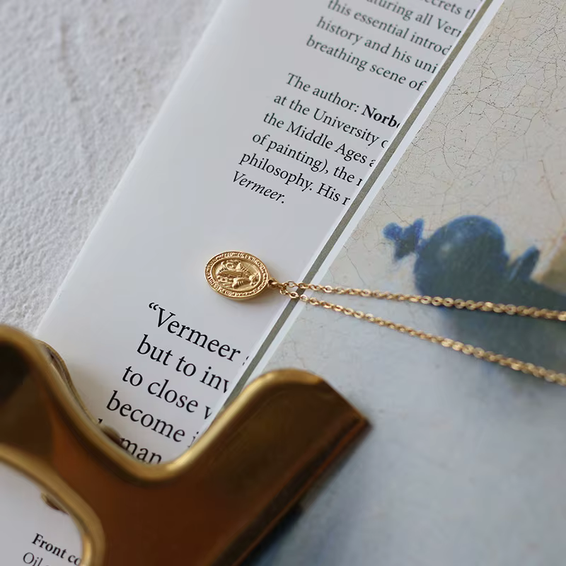 Amaiyllis 18k or vierge marie Double face ovale clavicule Collier pendentif fait à la main tour de cou Boho