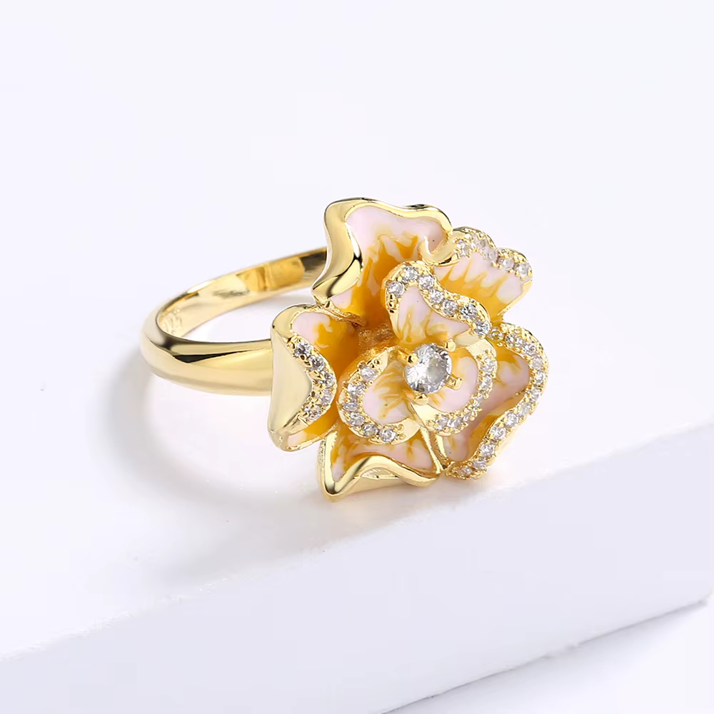 Bague classique en or 18 carats pour femmes