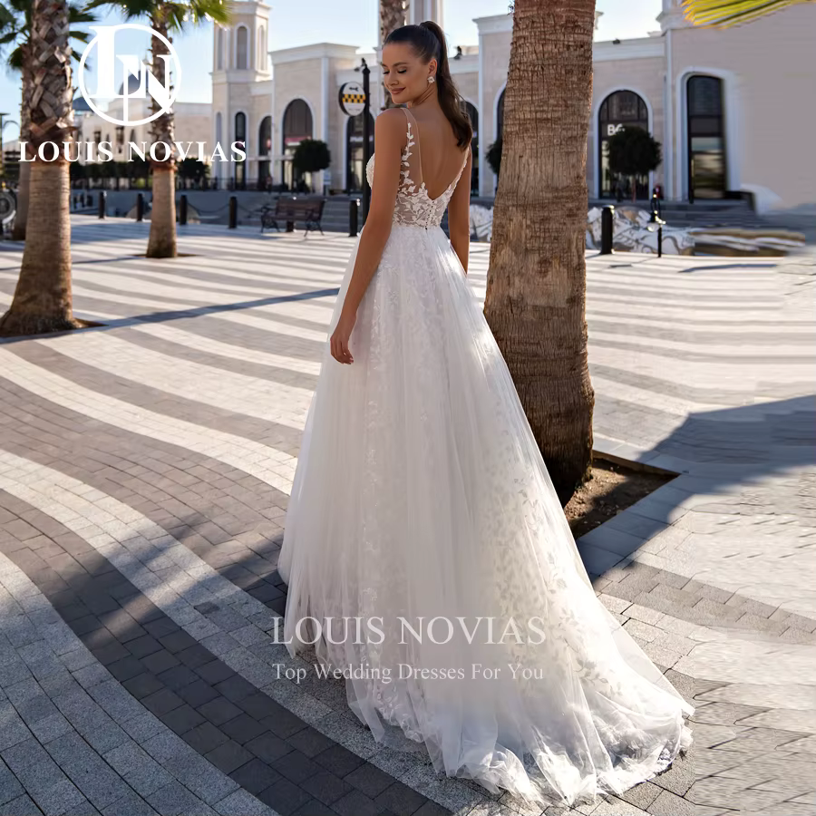 LOUIS NOVIAS Boho robes De mariée pour les femmes col en v dos nu Tulle robe