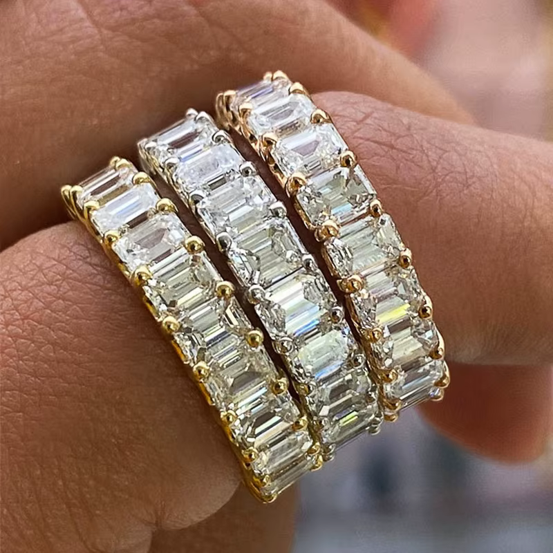 Huitan magnifiques bagues promises amour bijoux de mariage entièrement pavé carré cristal Zircon élégant femmes