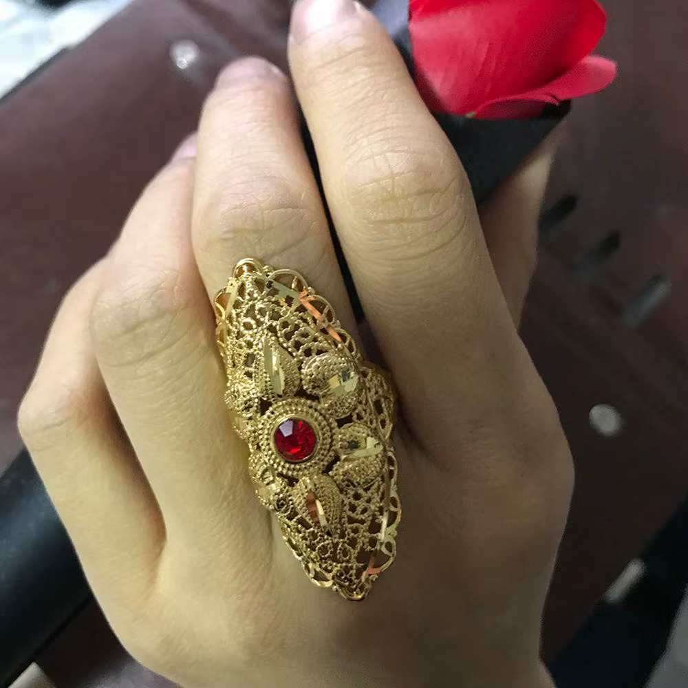 Bagues en or de Dubaï avec pierres rouges pour femmes