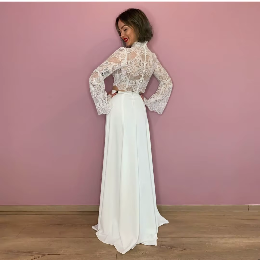 Robe de Mariée Trapèze Élégante à Manches sulfÉvasées et Col Haut