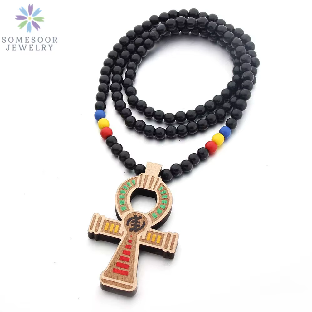 Collier pendentif en bois africain