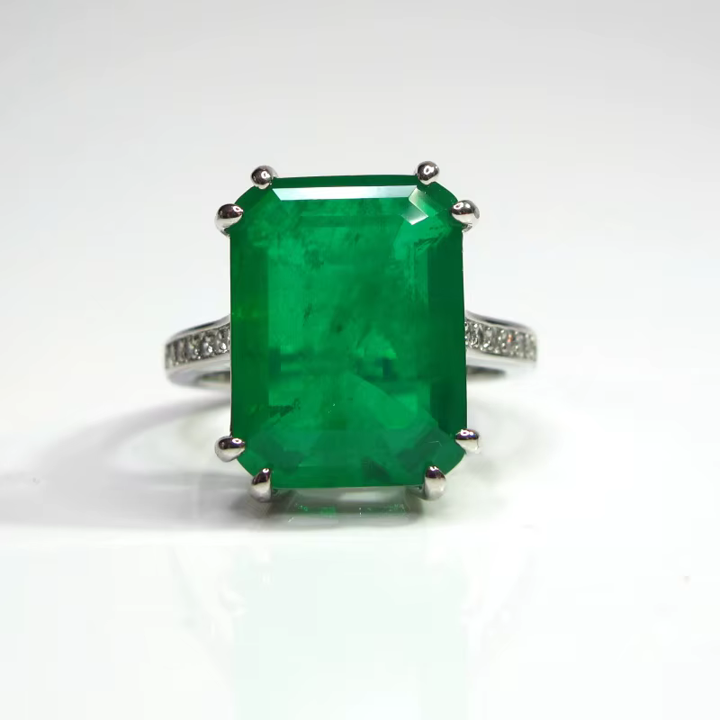 Bagues en diamants pour femmes