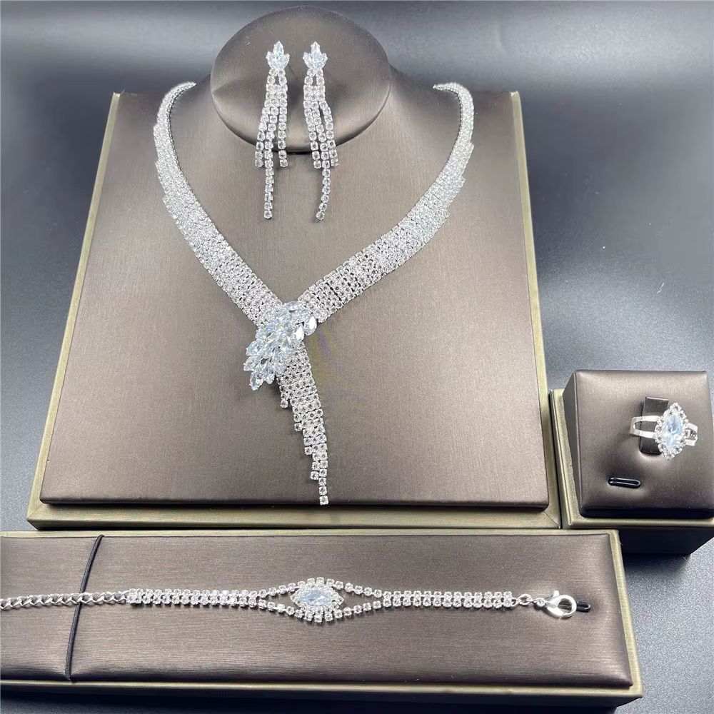 Ensemble de bijoux de mariée en cristal strass couleur argent