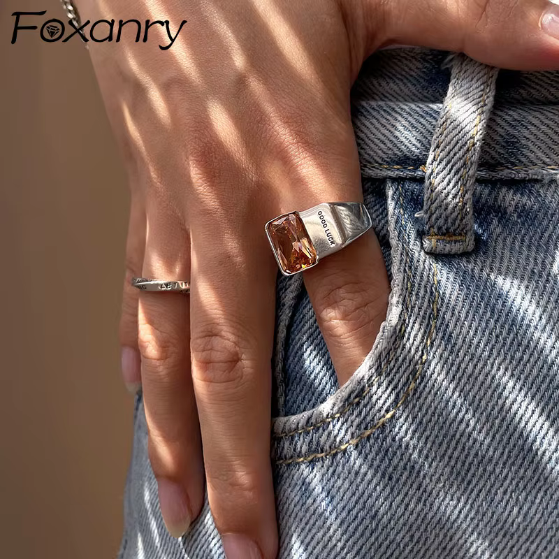 FOXANRY Argent Couleur Large Anneaux pour Femmes Nouveau À La Mode Élégant Vintage Simple Bonne Chance Zircon Partie Bijoux Cadeaux D'anniversaire
