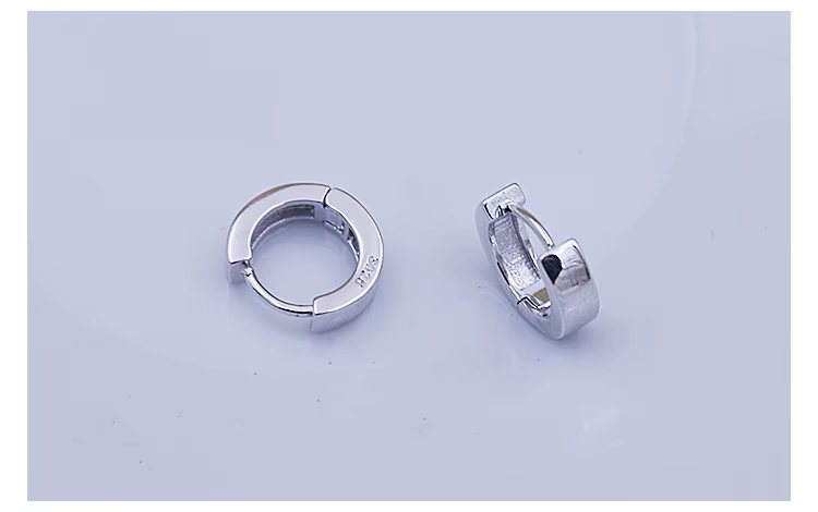 Bague d'oreille en argent regardé 925 en forme de périphérie Sophia