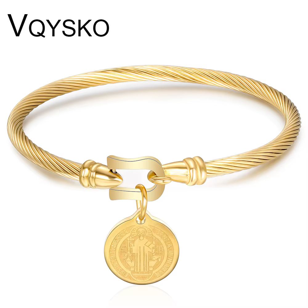 Bracelet manchette avec pendentif à breloque Saint Benoît pour femme