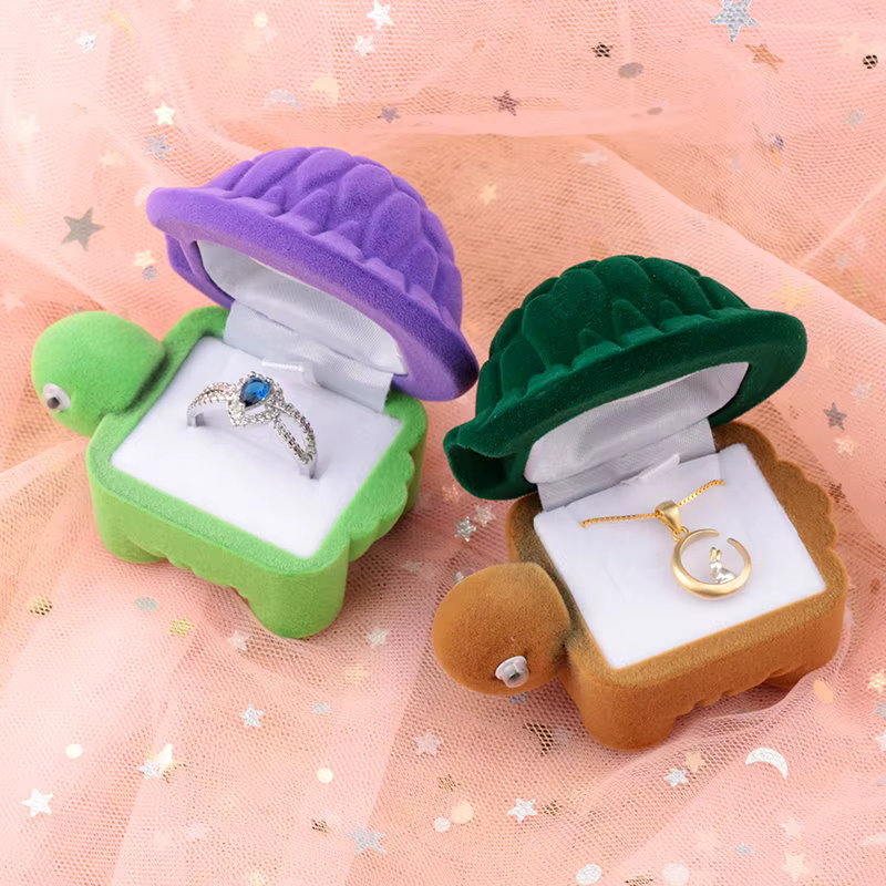 Poinboîte à bijoux en velours tortue