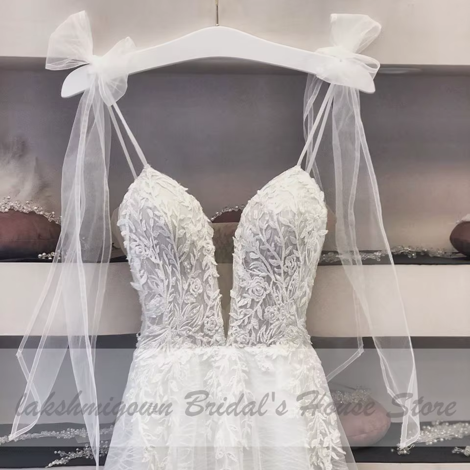 Robe de mariée sexy à col en V profond 2025