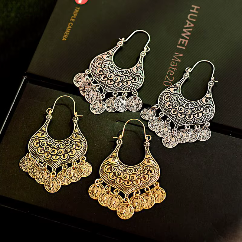 Boucles d'oreilles indiennes Jhumka pour femmes et filles