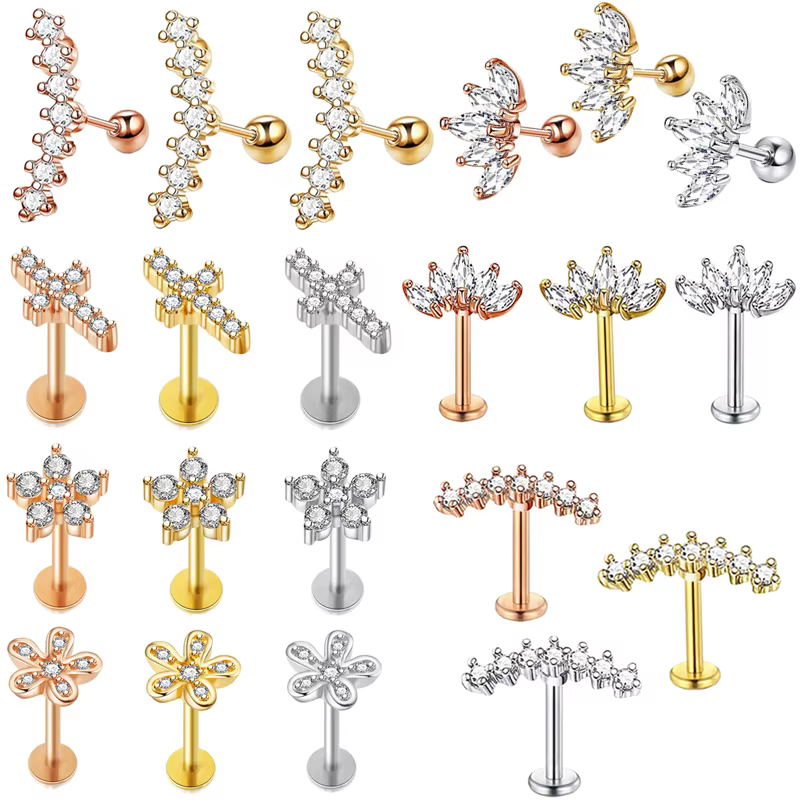 Boucle d'Oreille Plate pour Piercing Tragus avec Fleur en Cristal