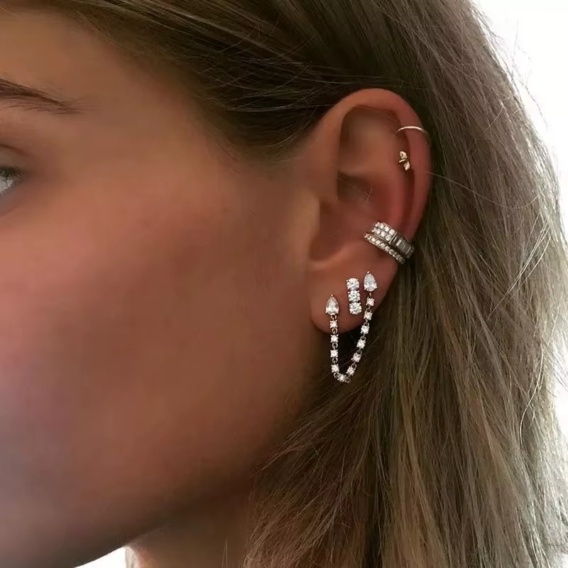 Boucles d'oreilles pendantes longues à pampilles en strass et zircon de haute qualité 2026 pour femmes