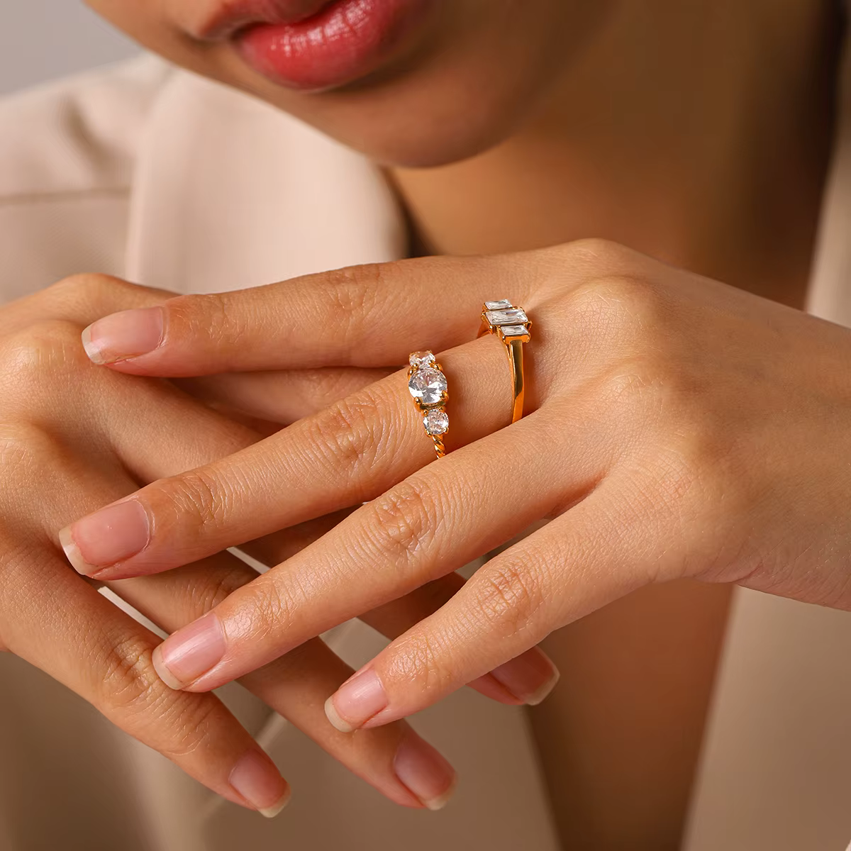 Bague torsadée en zircone cubique plaquée or 18 carats en acier inoxydable pour femme