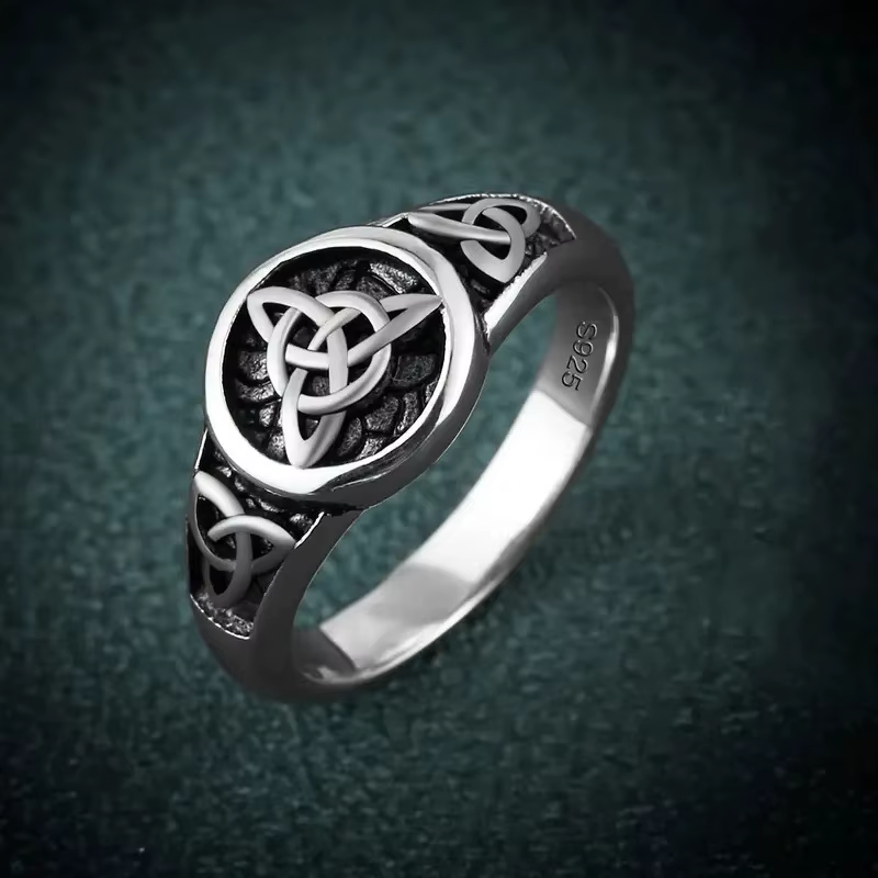 Nouvelle bague triple en argent thaïlandais rétro 2026