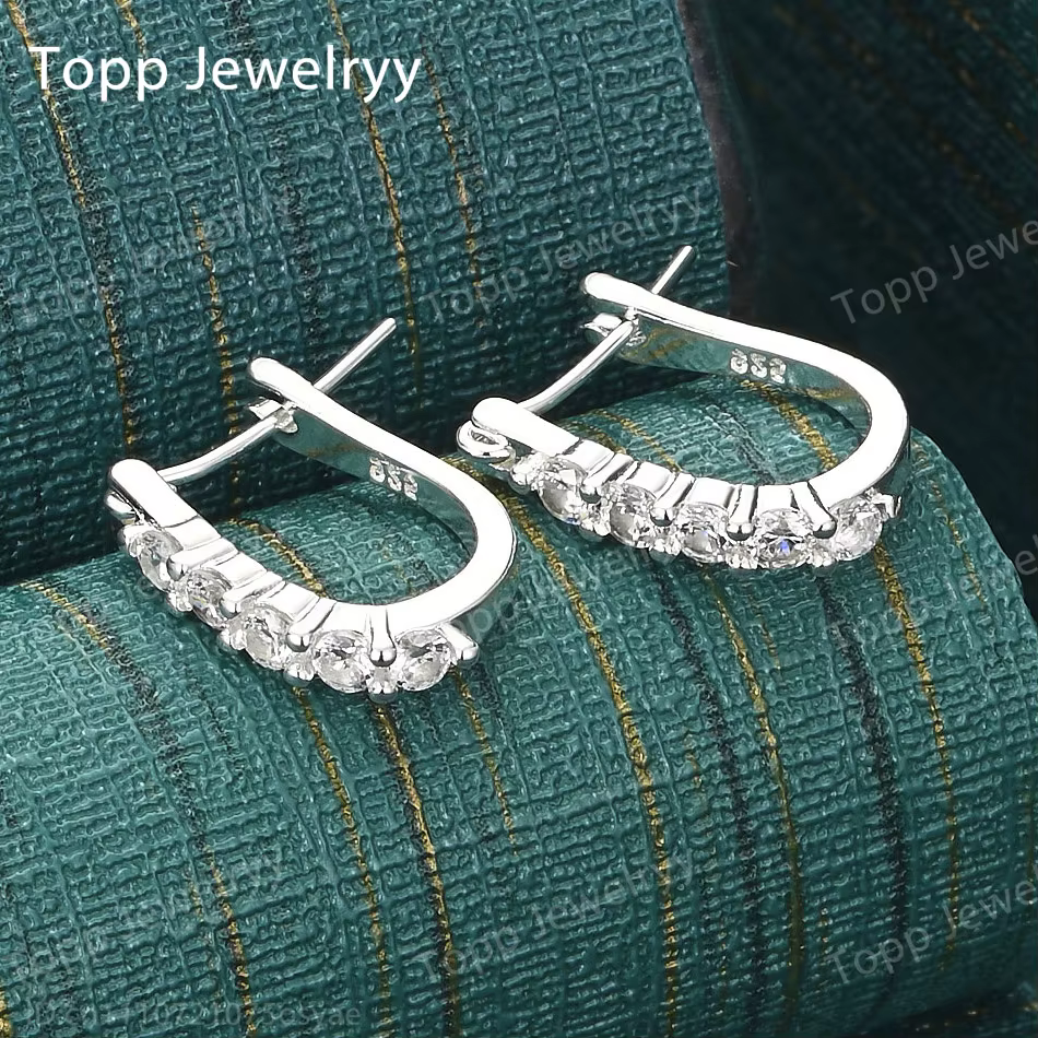 Élégant clip d'oreille en argent sterling 925 avec rangée de diamants en forme de U