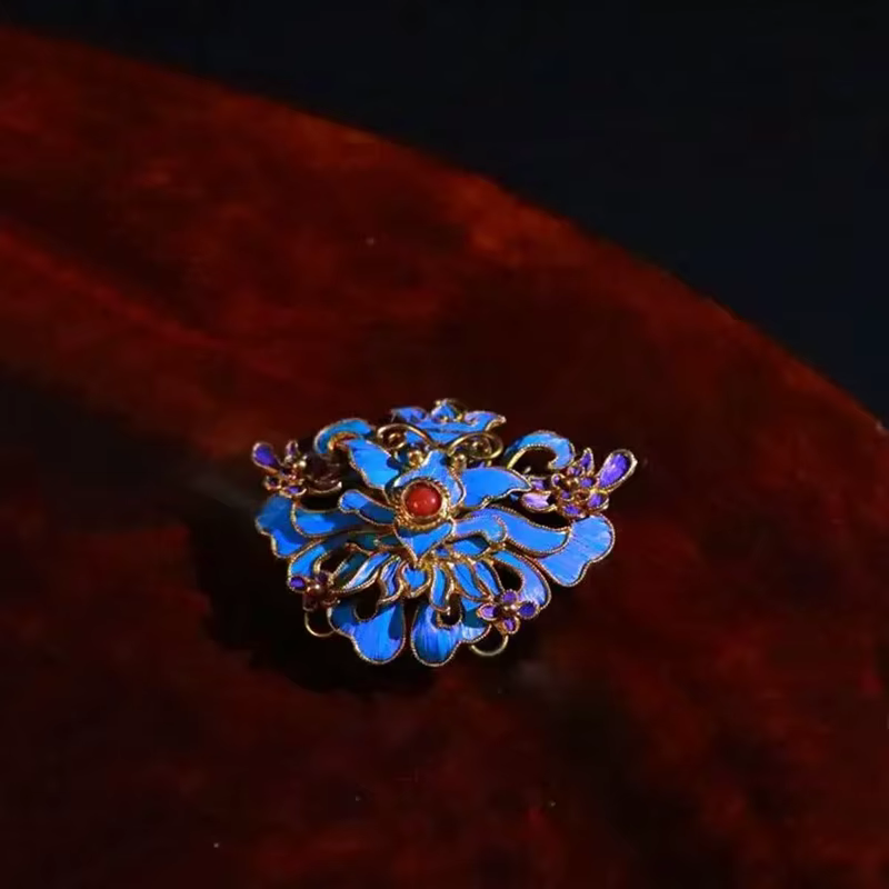Broche de styliste en porcelaine émaillée pour femme