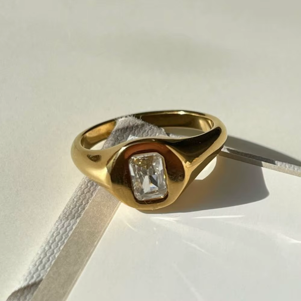 Bague ronde carrée brillante en Zircon CZ pour femmes