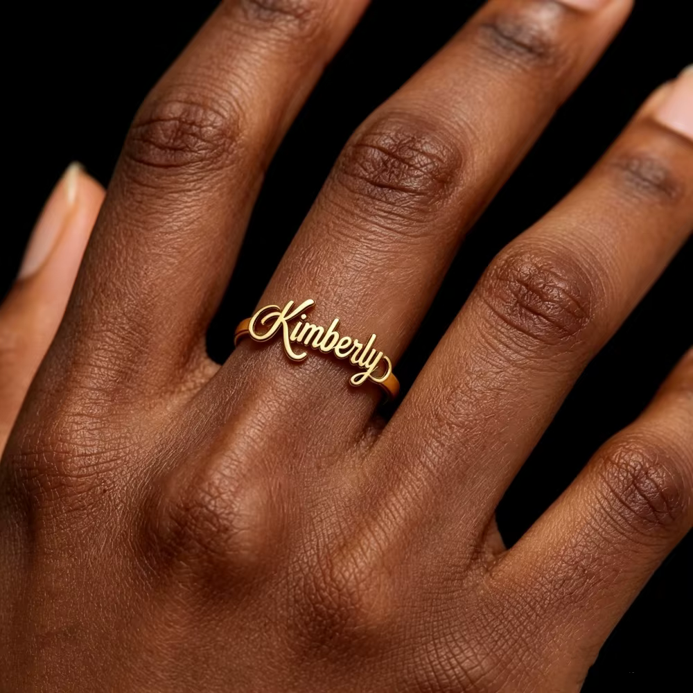 Bague ajustable avec nom en écriture cursive personnalisée