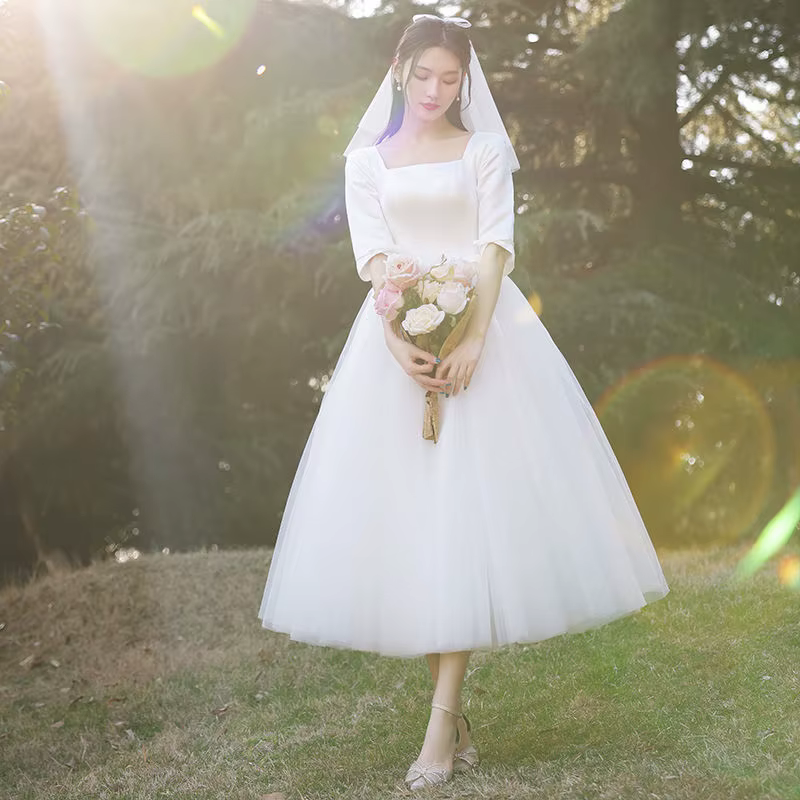 Robe de Mariée Légère et Petite à Manches Mi-sulf
