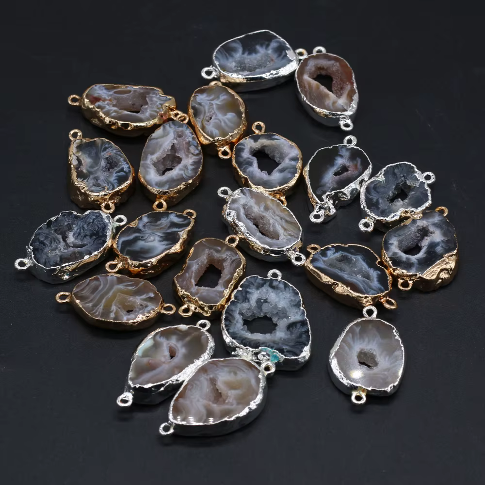 Pendentif en Agate Noire Semi-Pride Naturelle