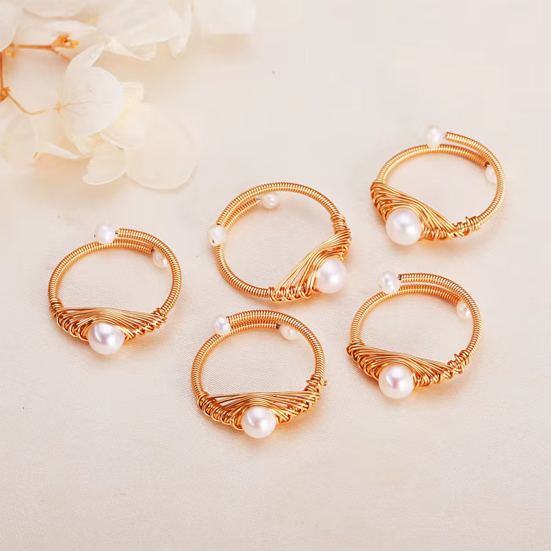 Amaiyllis – bague minimaliste en perles d'eau douce
