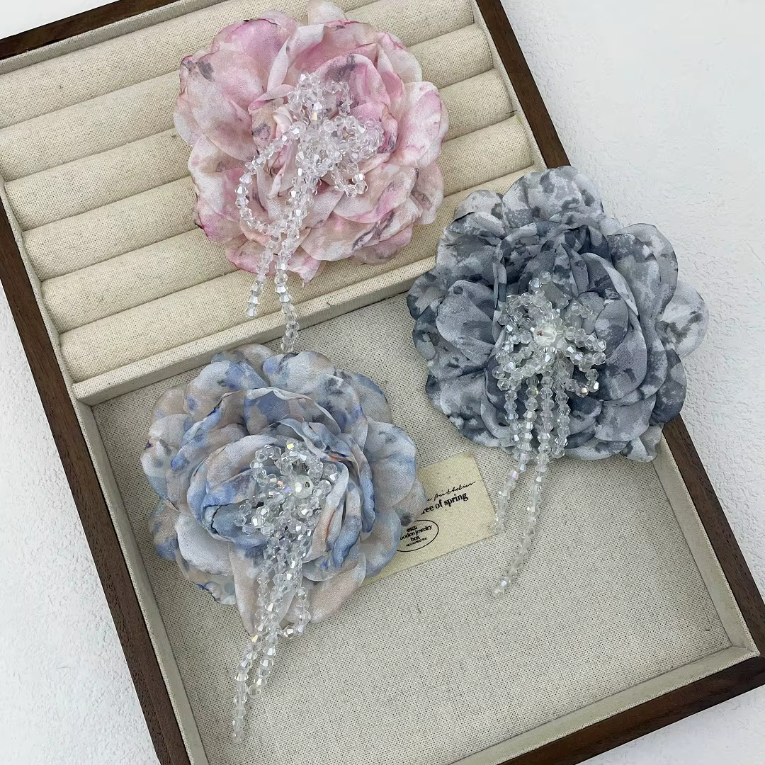 Broches coréennes à pampilles et cristaux pour femmes, épingles de revers en tissu à fleurs, élégantes pour fêtes et mariages, accessoires de bijoux pour corsage
