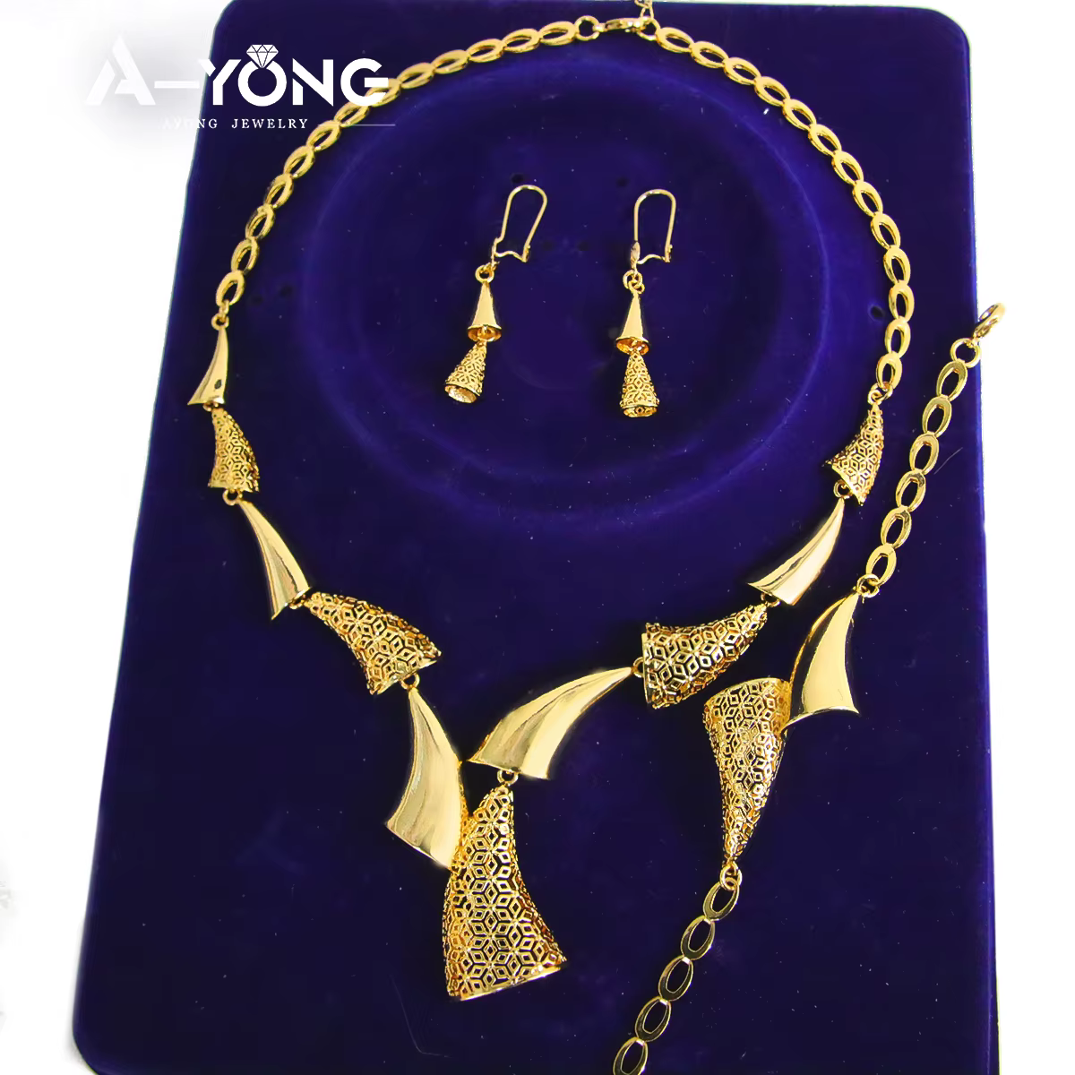 Ensemble de bijoux Punk du moyen-orient plaqué or 21 carats, corne de bœuf arabe, pendentif Hip Hop, collier, bijoux de mariage traditionnels marocains