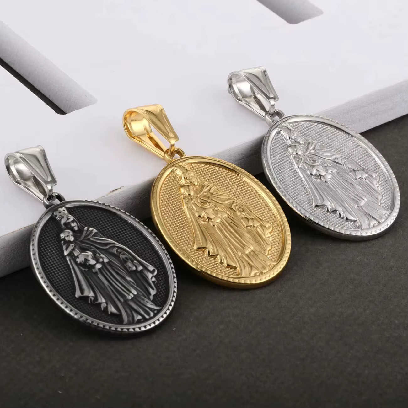 Diyalo 3 couleurs dévotions religieuses icône sainte notre dame du mont Carmel pendentif en acier inoxydable collier à faire soi-même bijoux souvenirs