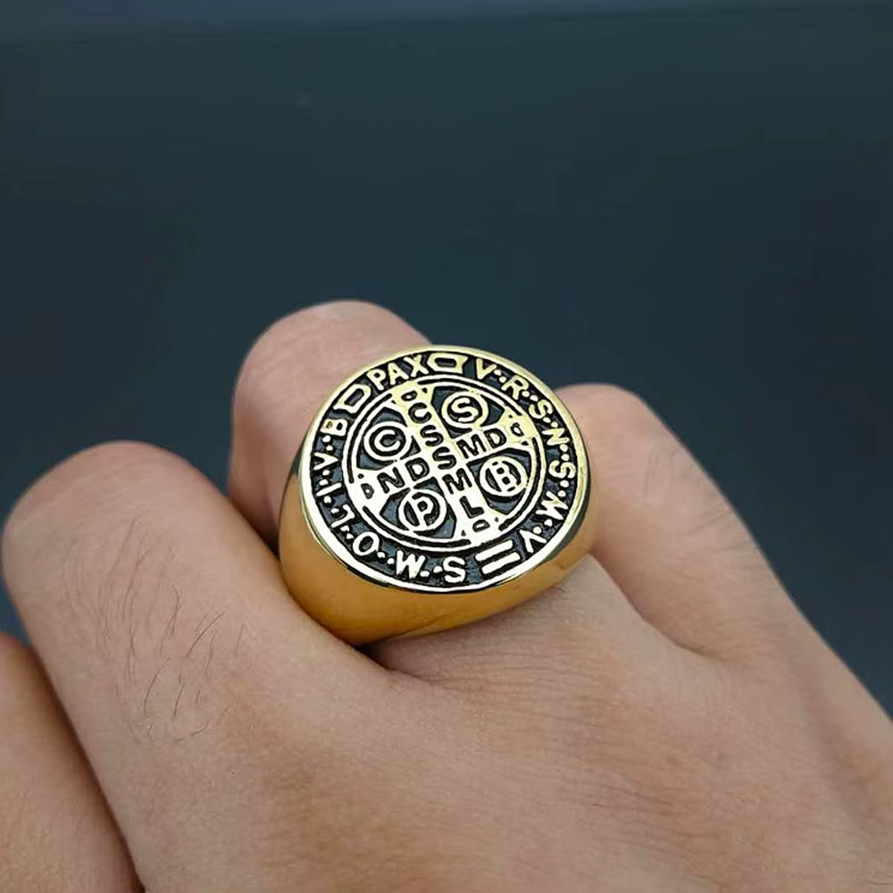 Bague croix vintage Saint Benoît Cspb pour hommes