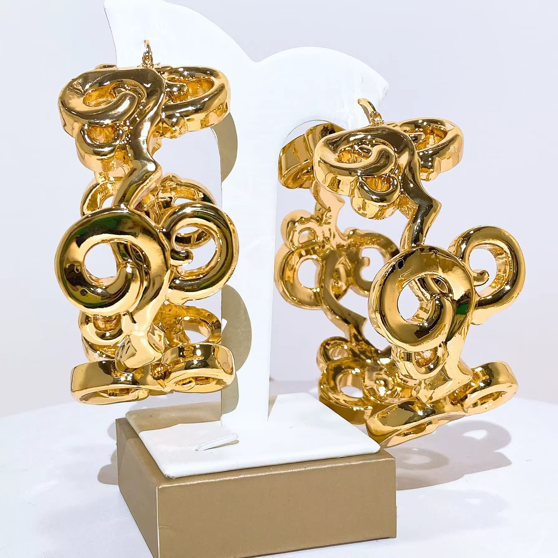 Boucles d'oreilles créoles Yulaili nigérianes plaquées or