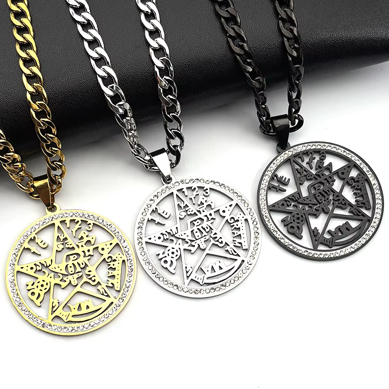 Sorcellerie Tetragrammaton pentagramme collier étoile longue