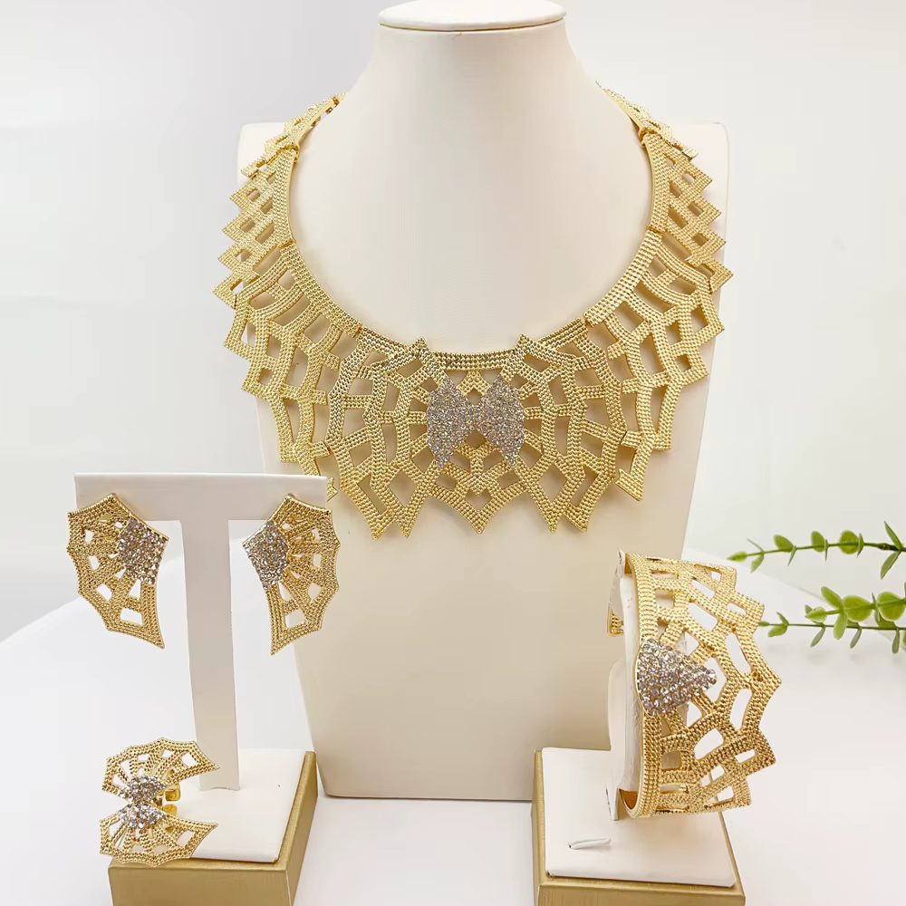 Collier italien de style simple et audacieux