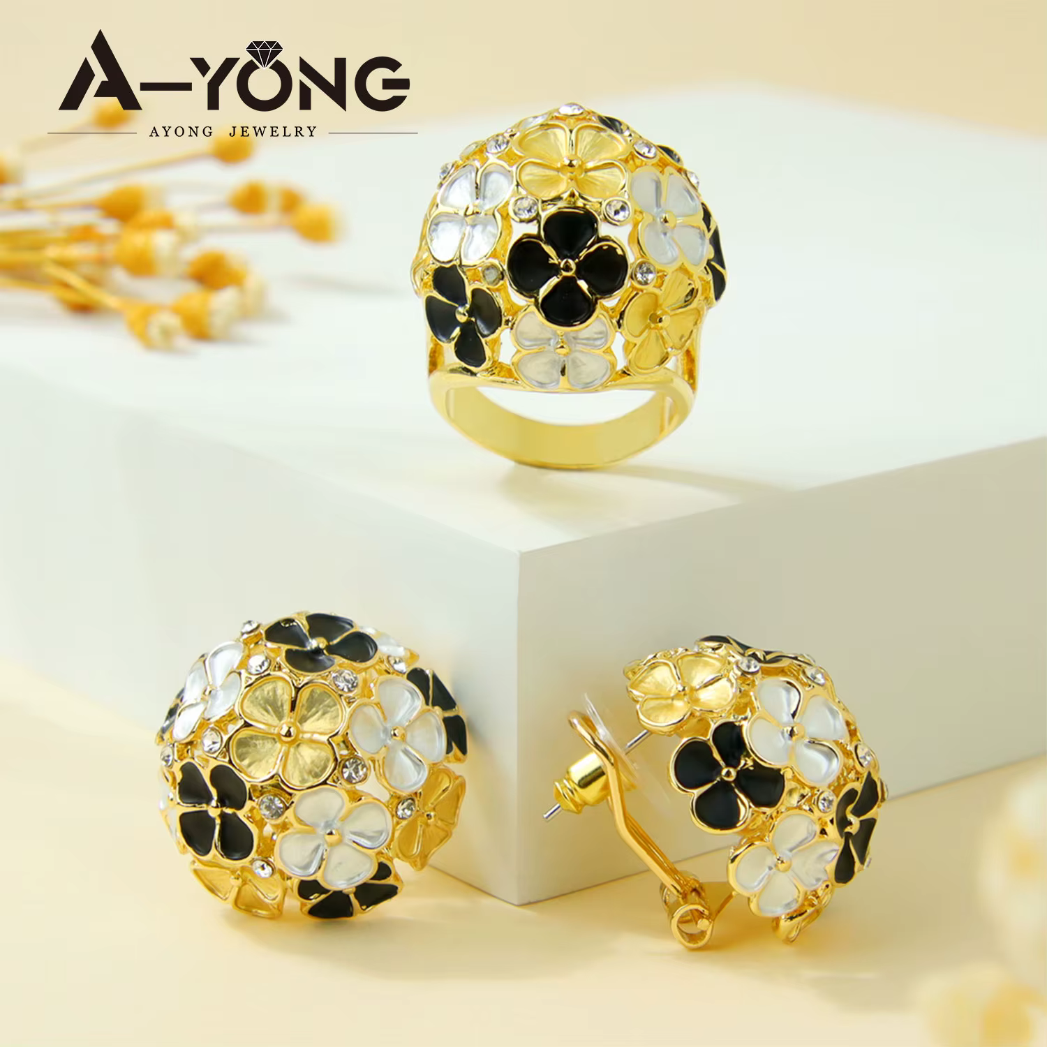 Ensemble de bijoux vintage de haute qualité, couleur or 14 carats, boucles d'oreilles et bagues italiennes exquises, bijoux européens pour femmes, pour événements et fêtes