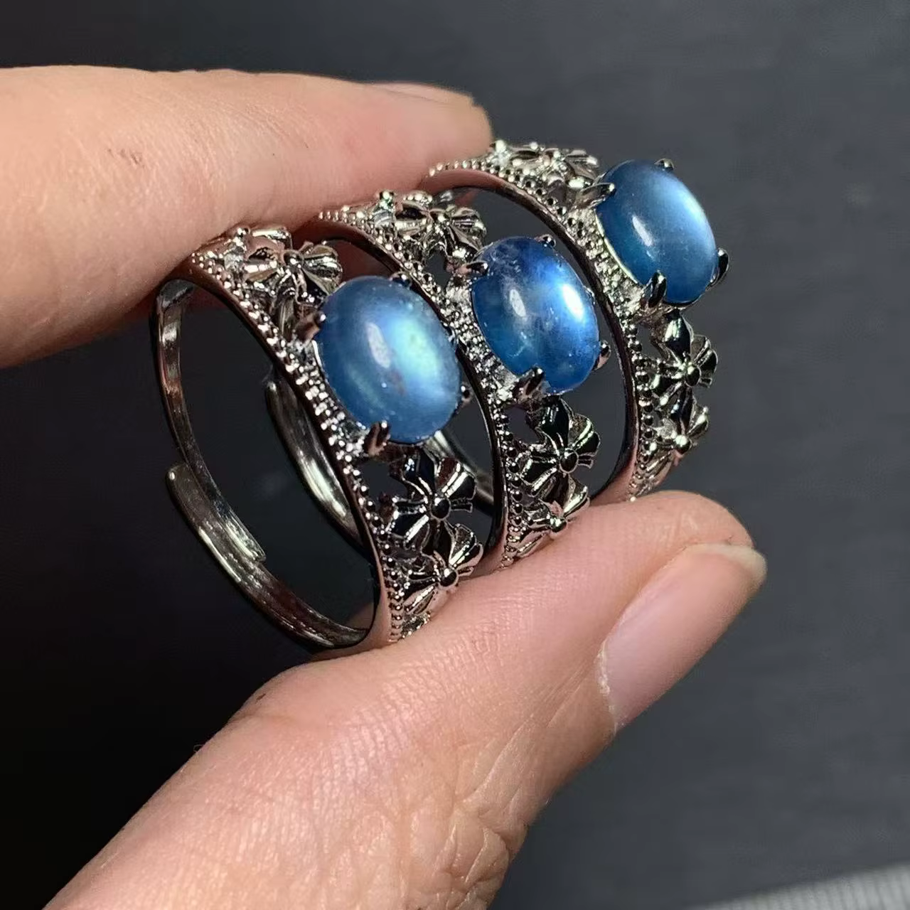 Bague en aquamarine naturelle 35