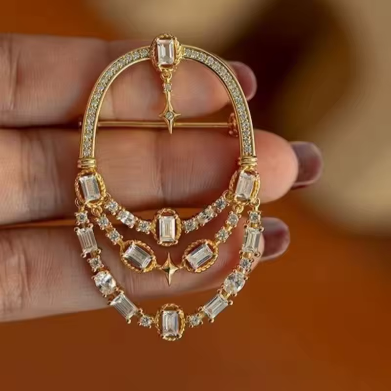 Broche pendentif en strass baroques pour femmes
