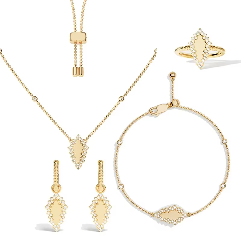 Bijoux tendance pour femme : boucles d'oreilles