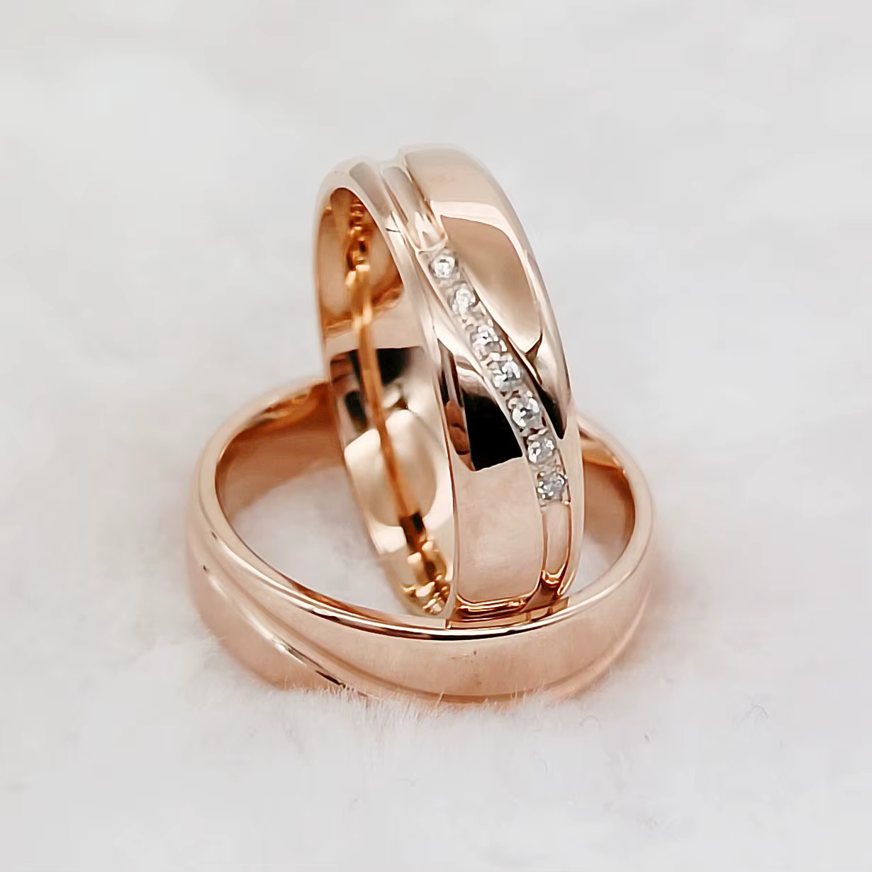 Ensemble de bagues de mariage pour amoureux occidental
