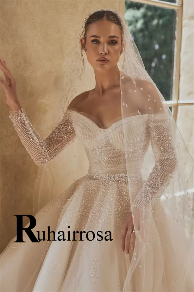 Ruhair charmante hors De l'épaule robes De mariée strass plissé a-ligne Corset robe