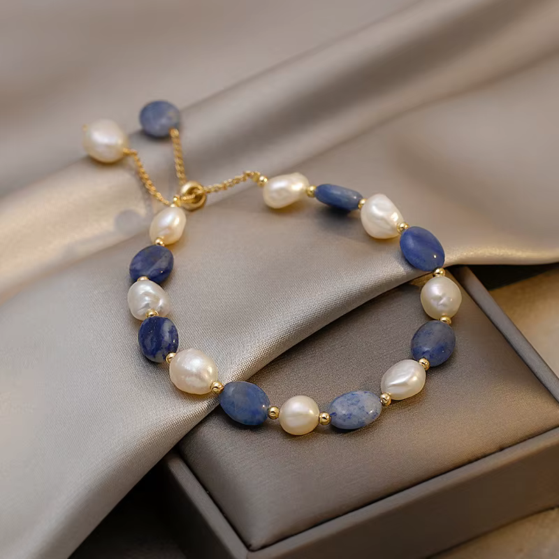 Bracelet à breloques en pierre de Jade bleue et perle d'eau douce baroque