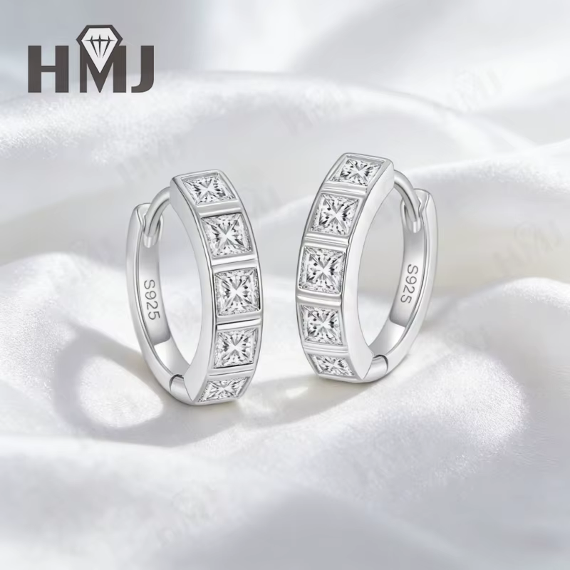 Boucles d'oreilles en moissanite