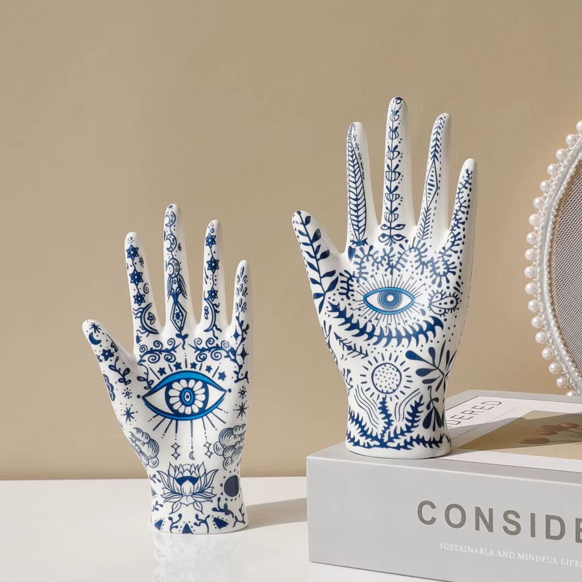 SIQIZHOU Oeil du Diable de Fatima Présentoir de Bijoux Holde Mannequin en Céramique Support à Main Conçu pour Colliers
