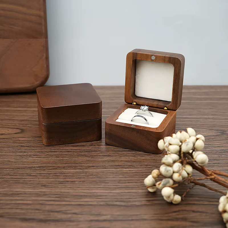 Boîte à bijoux de luxe en bois
