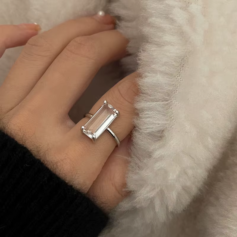 Bague transparente rectangulaire à ouverture réglable pour femmes