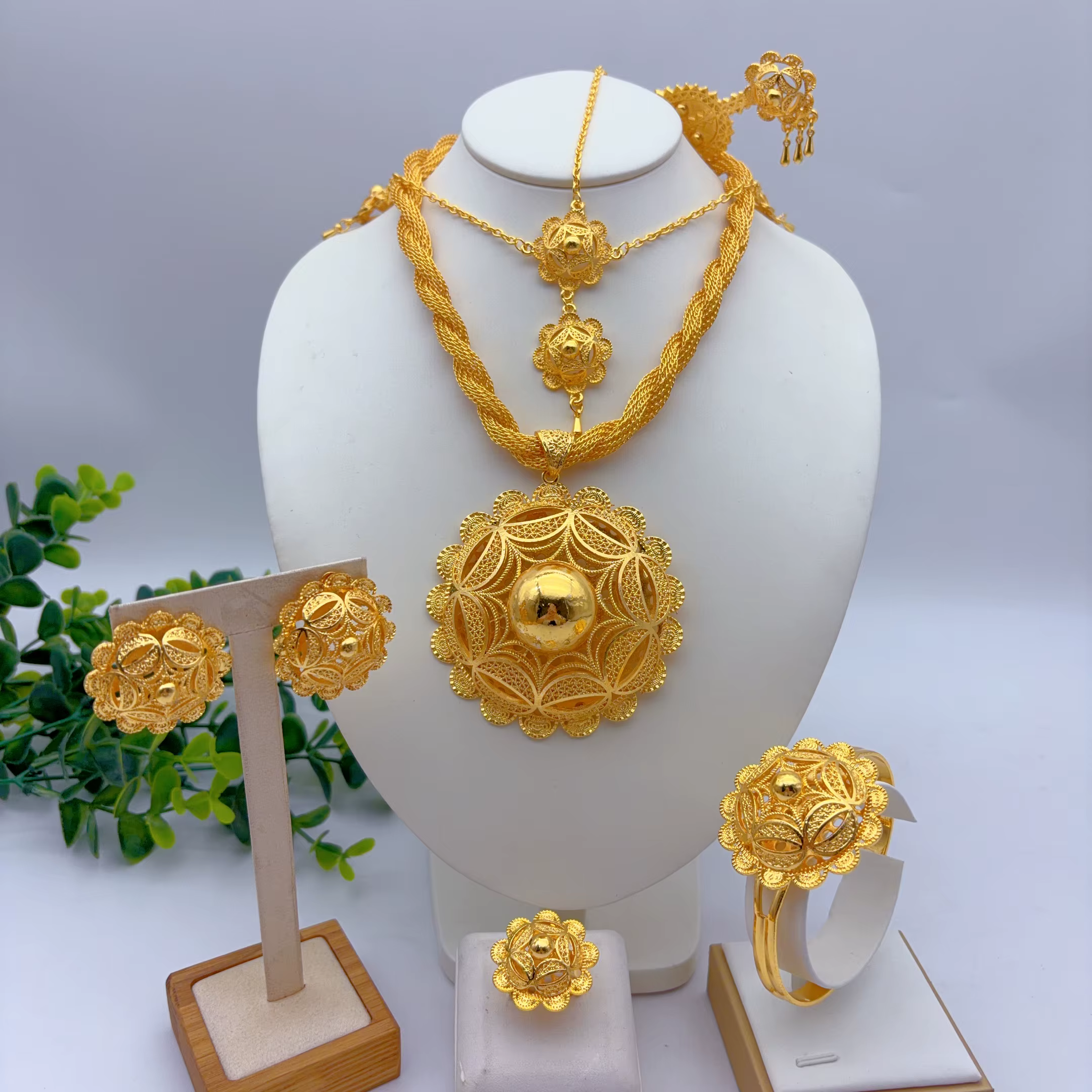 Ensemble de bijoux plaqué or 24 carats éthiopien de Dubaï