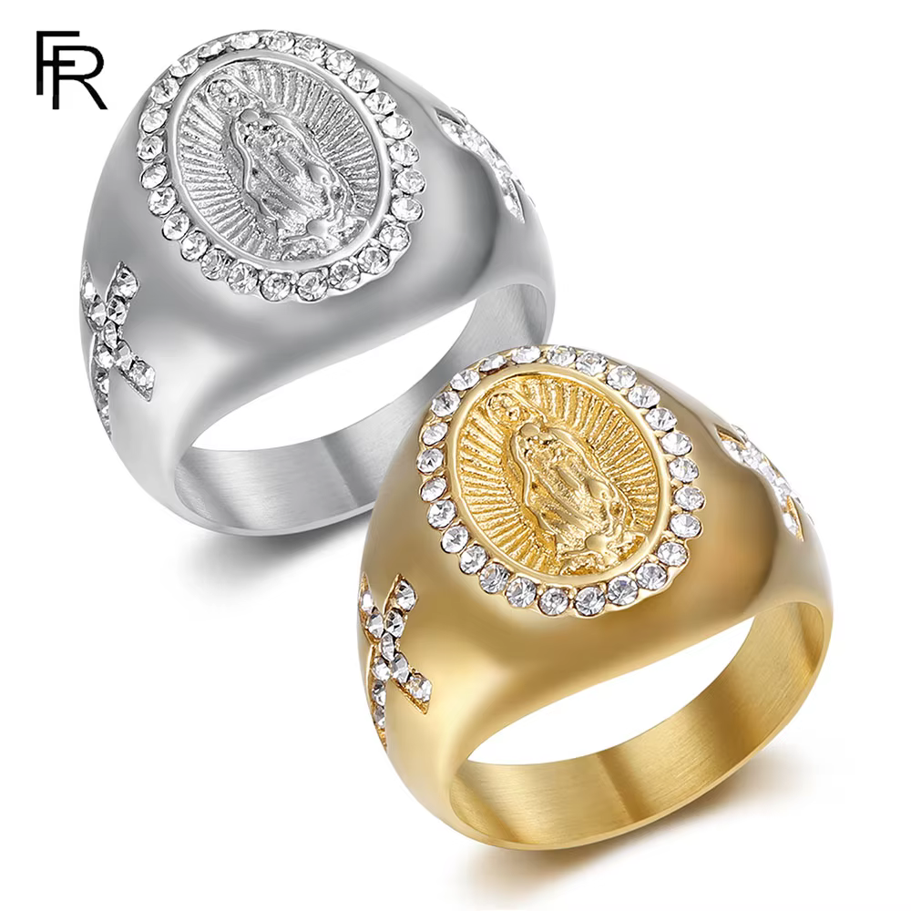 Bague religieuse en zircone cubique pour hommes