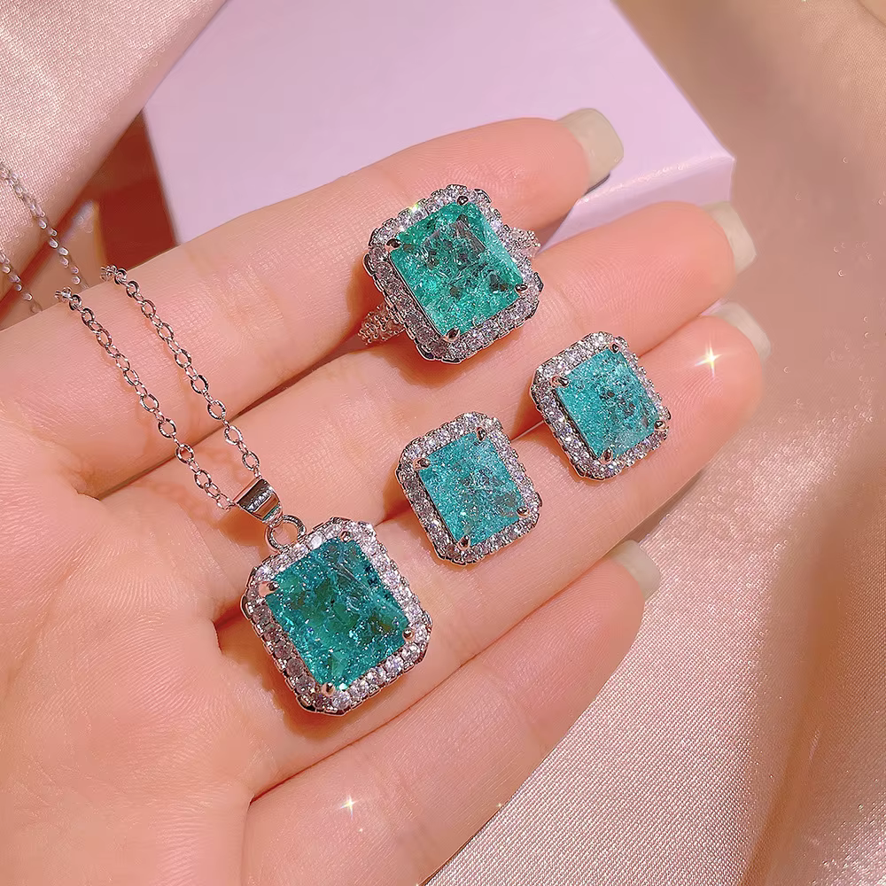 Bague Paraiba carrée trempée pour femme