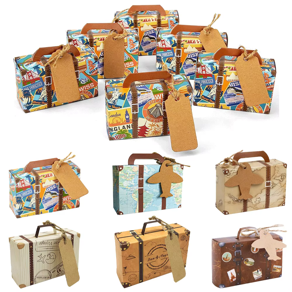 Mini valise, boîte à cadeaux de fête avec étiquettes